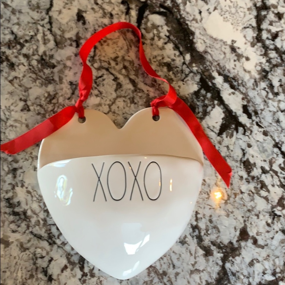 Rae Dunn Hanging planter XOXO